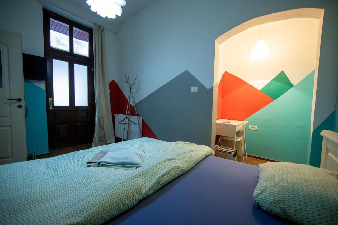 Hostel Cornel Timisoara Exterior photo