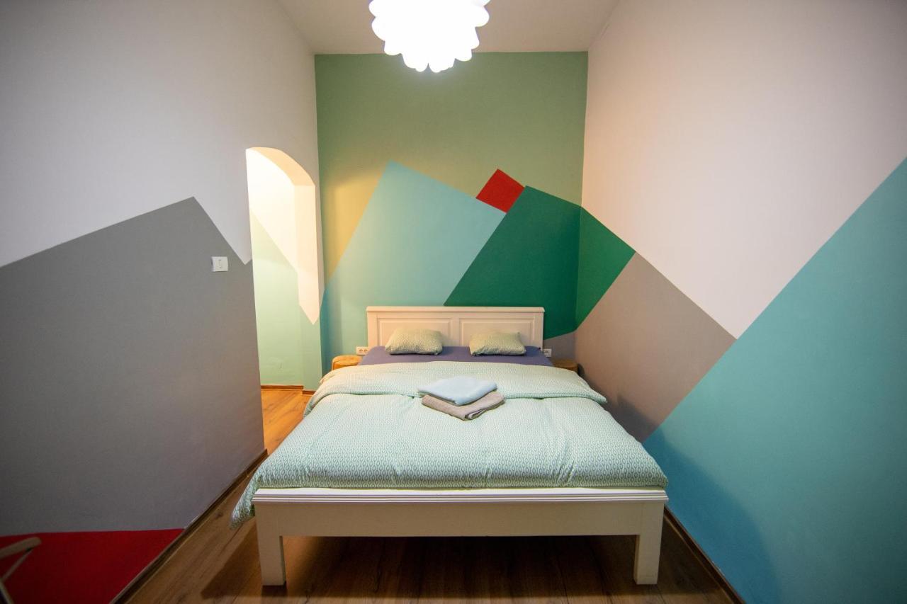 Hostel Cornel Timisoara Exterior photo