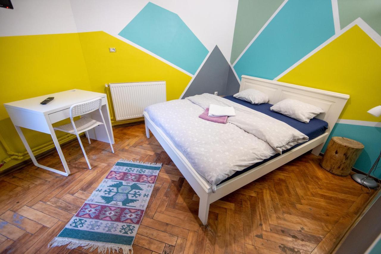 Hostel Cornel Timisoara Exterior photo