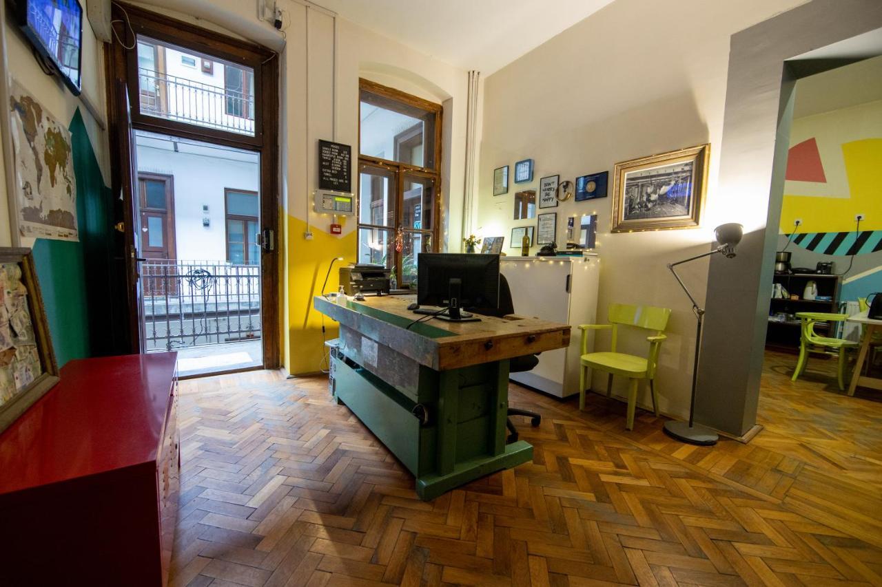 Hostel Cornel Timisoara Exterior photo